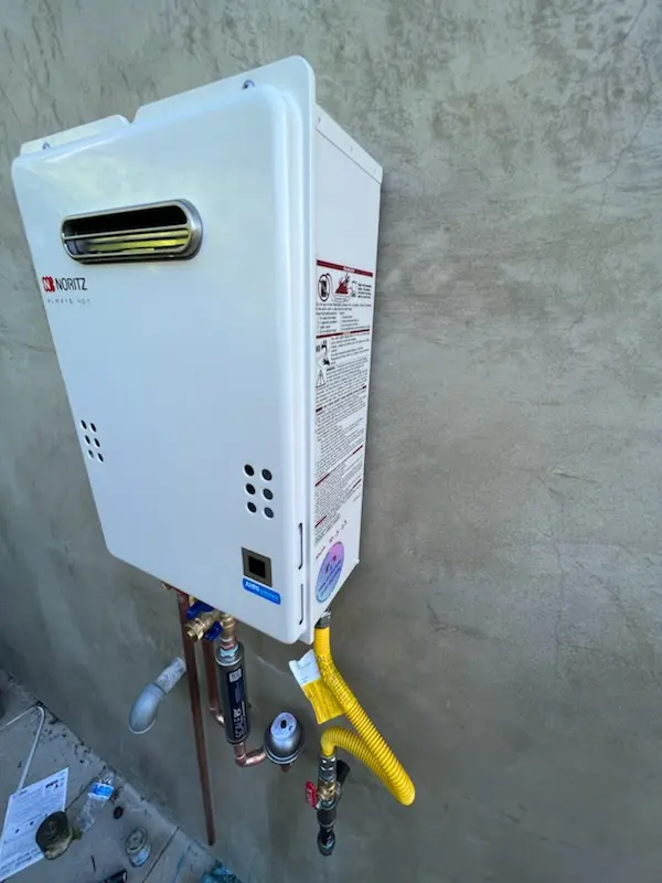 Tankless water heater installation for Deweyville homes